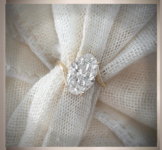 NEW ***3.50 Ct  Brilliant Cut Oval Diamond Solitaire Engagement Ring  *** By Chelsea Leigh and Company