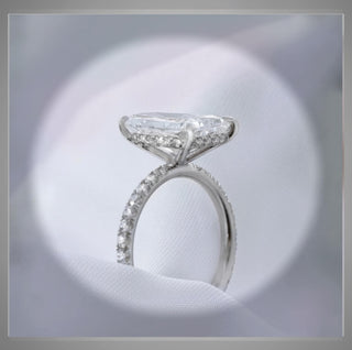 Gorgeous*** 3.60 Carat  Radiant Cut Diamond Solitaire Engagement Ring  VS1 F *** By Chelsea Leigh and Company