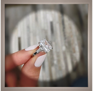 BIG DIAMOND***3.60 Ct Radiant  Cut Diamond Ring W/ baguettes  VVS2 *** By Chelsea Leigh and Company
