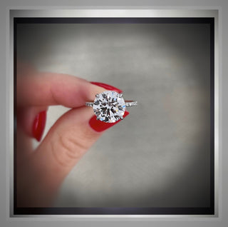 On  SALE*** 5.24 Carat Brilliant Cut Round Diamond Solitaire Engagement Ring *** By Chelsea Leigh & Company