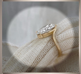 NEW ***3.50 Ct  Brilliant Cut Oval Diamond Solitaire Engagement Ring  *** By Chelsea Leigh and Company