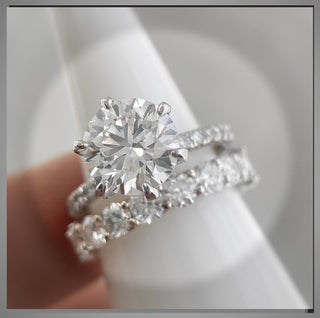 On SALE ****3.05 Carat Brilliant Cut Round Diamond Solitaire Engagement Ring VS1   *** By Chelsea Leigh and Company